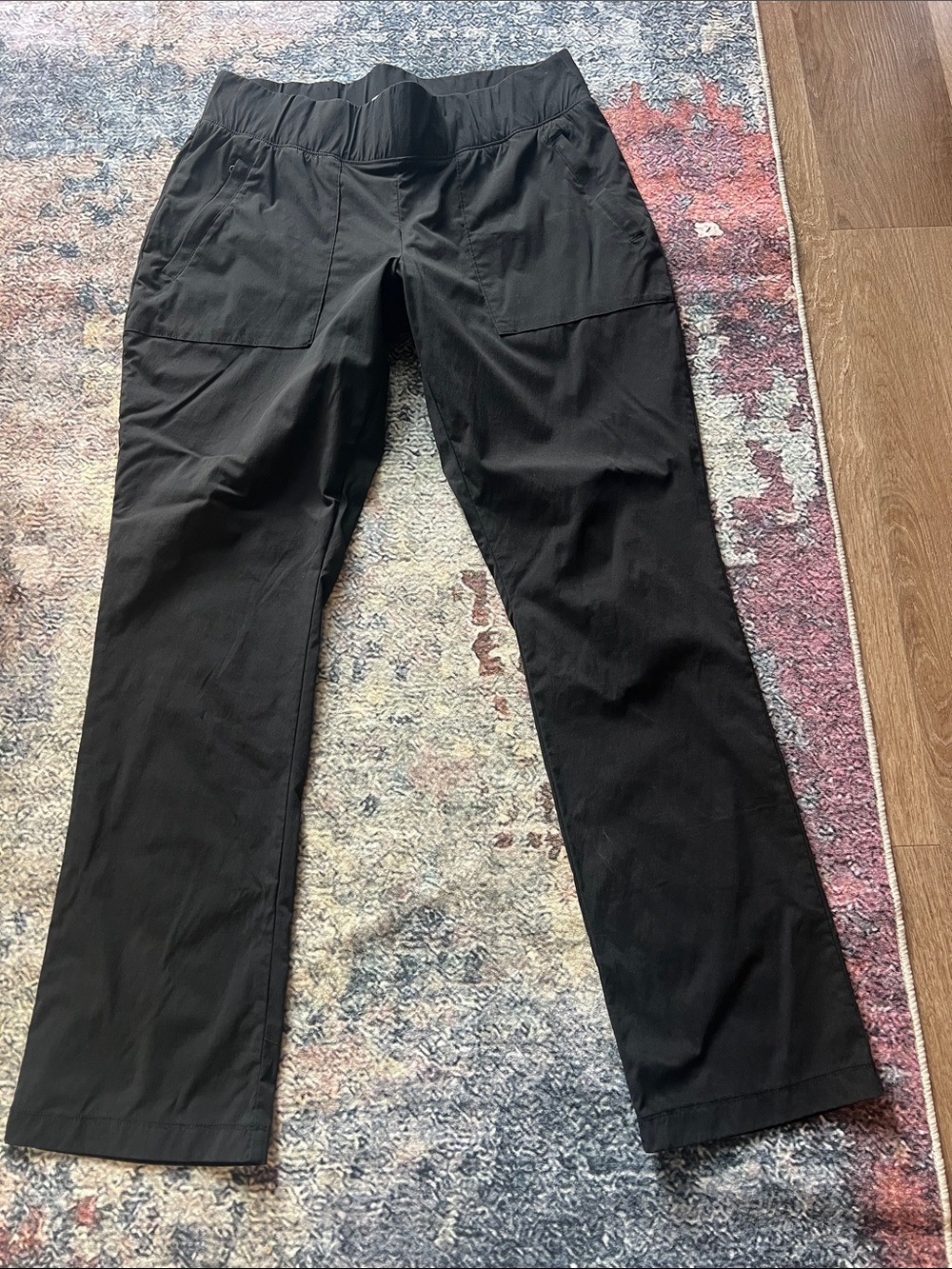Women’s Black Straight-Leg Colombia Pants